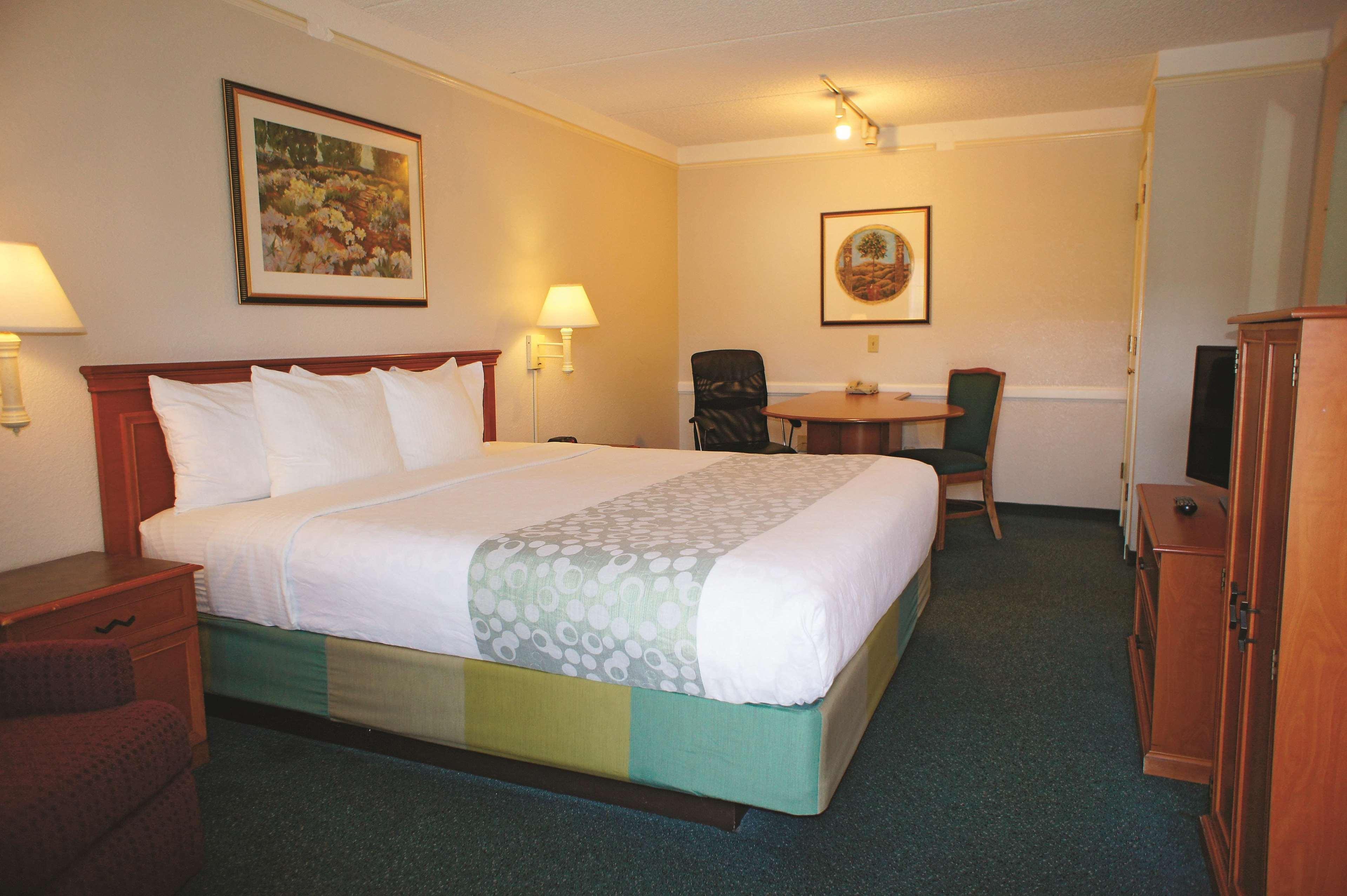 La Quinta Inn By Wyndham Bakersfield South Eksteriør billede