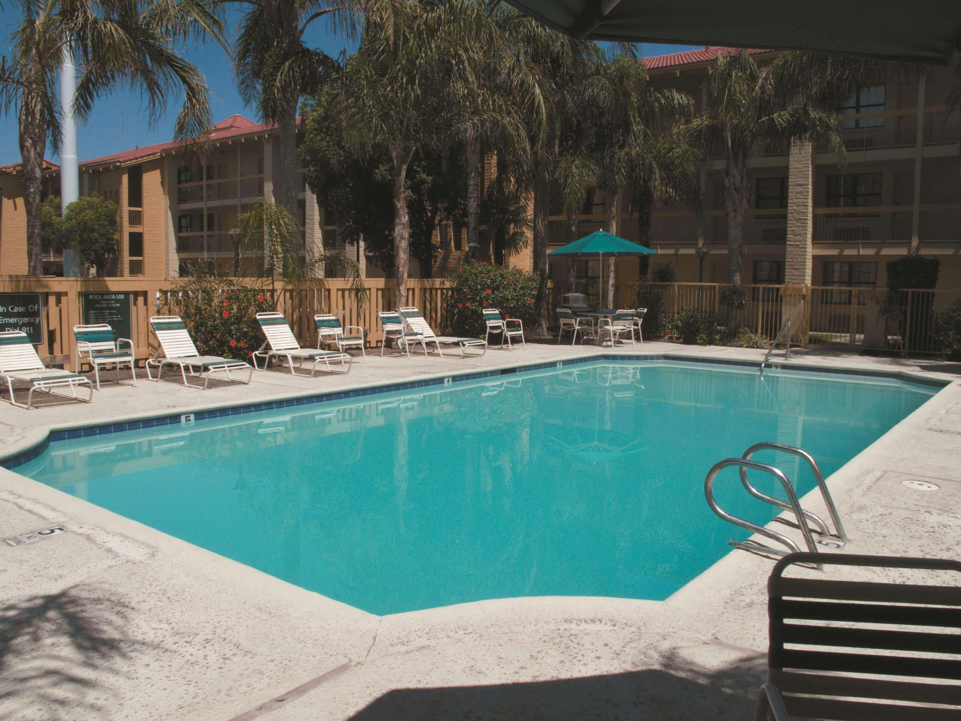 La Quinta Inn By Wyndham Bakersfield South Eksteriør billede